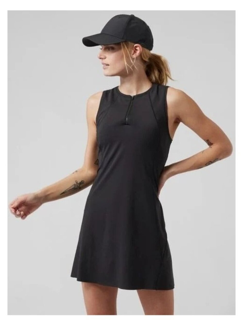 Athleta Ace Tennis Dress in Black Size Large
